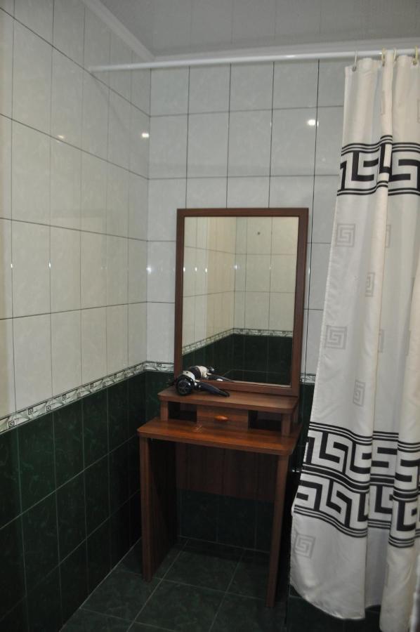 Apartment Near The Bus Station In Kremenchuk Ngoại thất bức ảnh